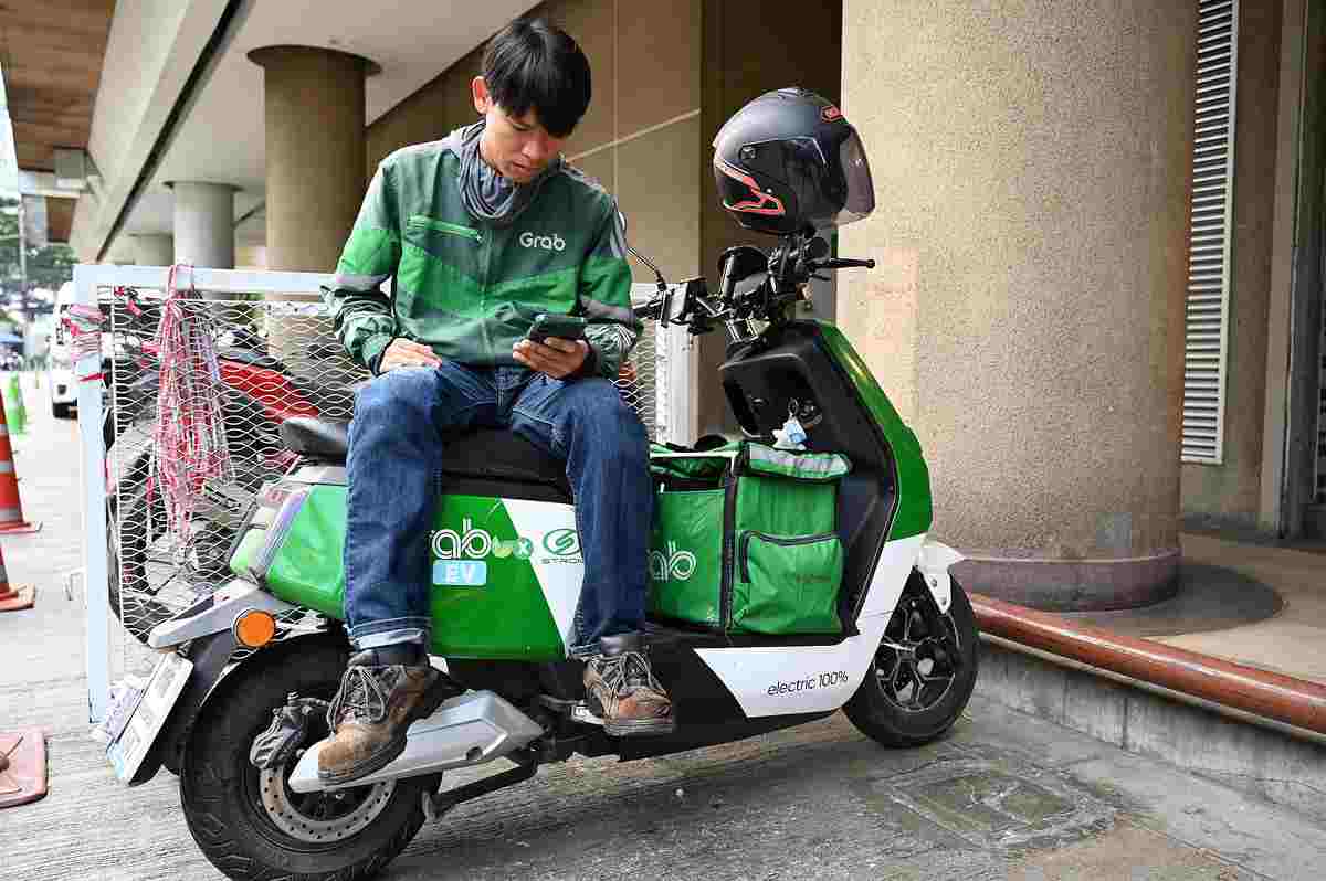 Electric Scooter Laws by Country, State and City: What You Can Ride Where