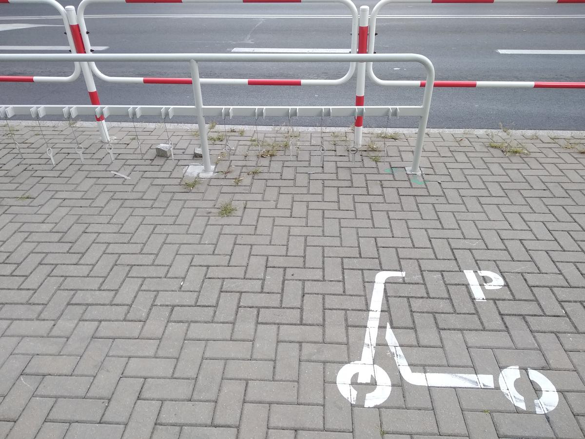 How to Ride Your Electric Scooter Over Potholes, Gravel and Rough Pavement